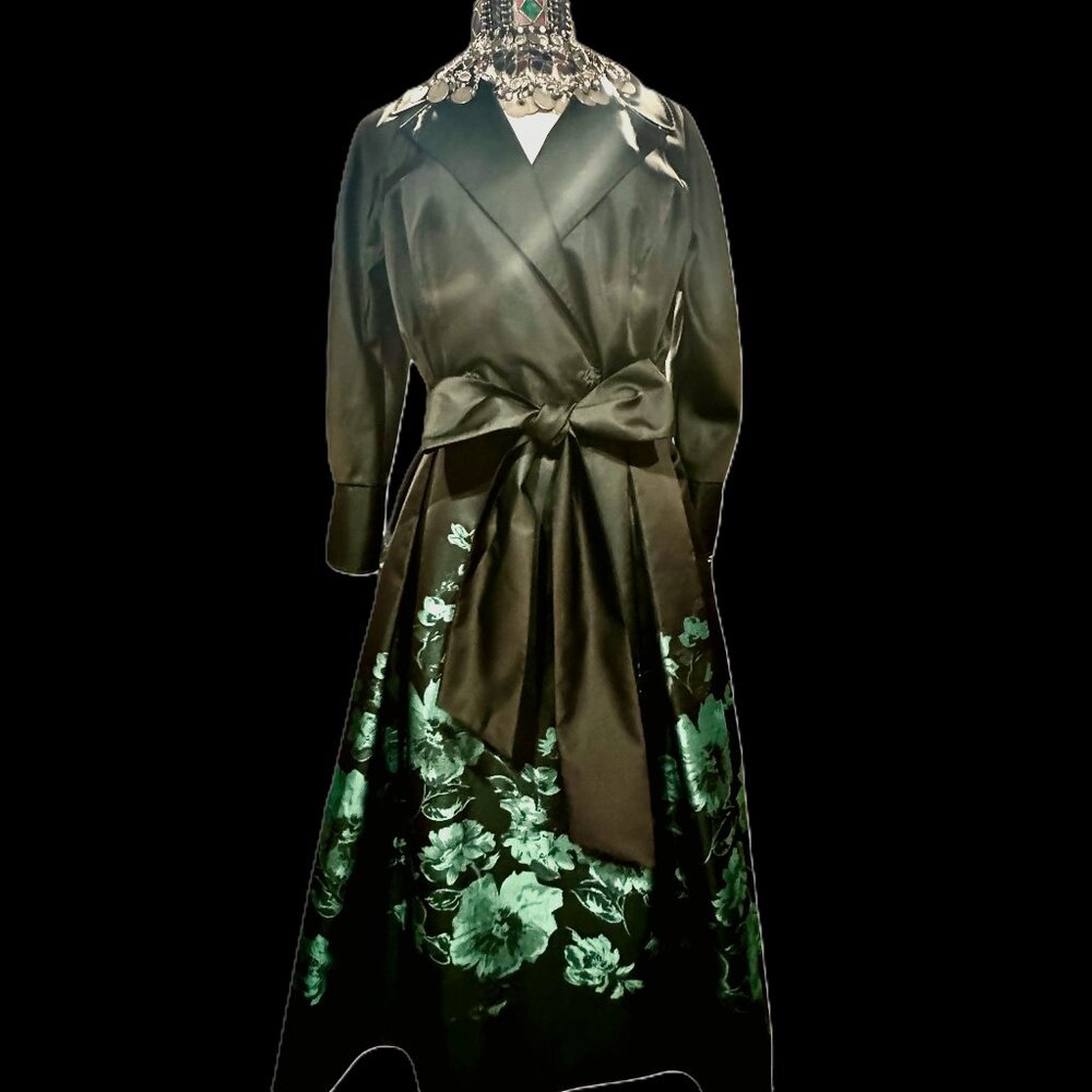Teri Jon Elegant Flared Emerald and Forest Green Print Dress with Pockets